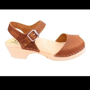 Lotta from Stockholm Low-Heel Open-Toe Clogs